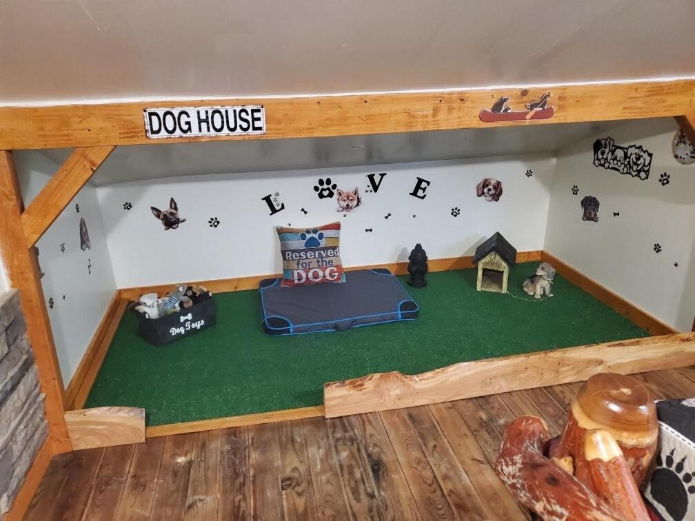 Holiday home Pet Friendly Creekside Kooser St Park Somerset