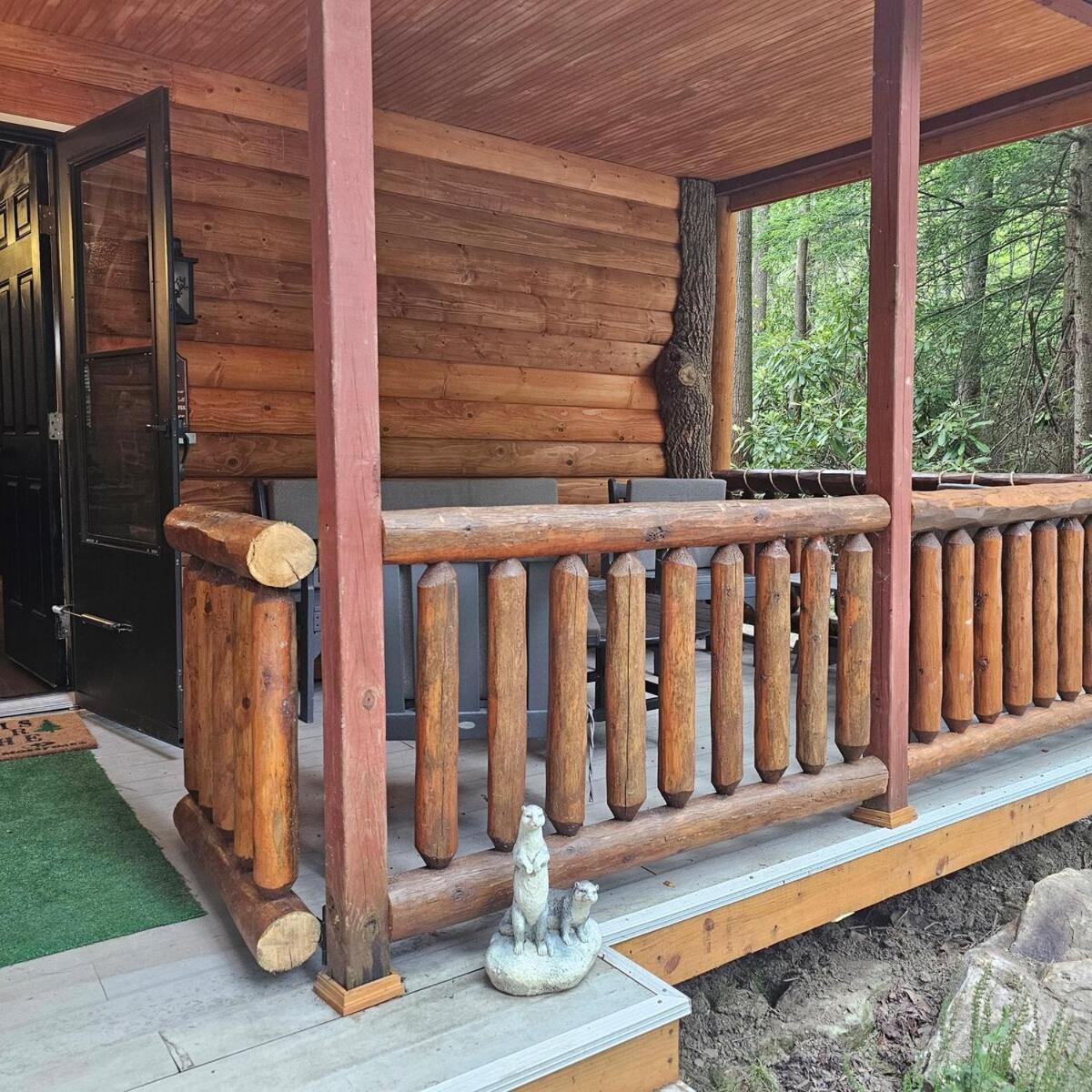 Pet Friendly Creekside Kooser St Park Holiday home