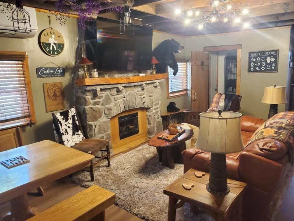Pet Friendly Creekside Kooser St Park Holiday home Somerset