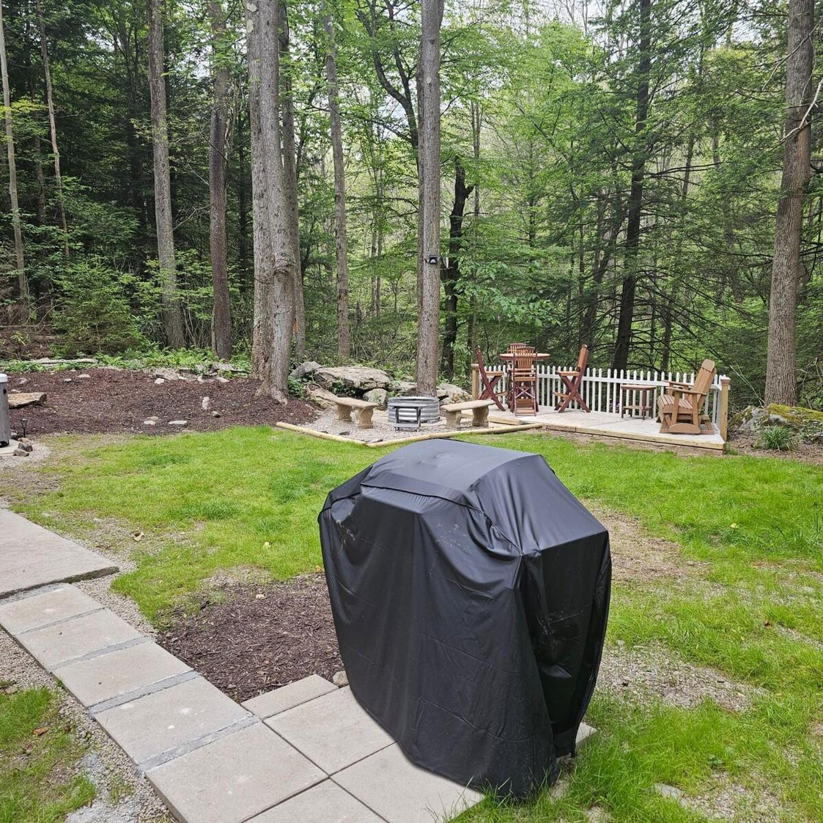Pet Friendly Creekside Kooser St Park Holiday home Somerset